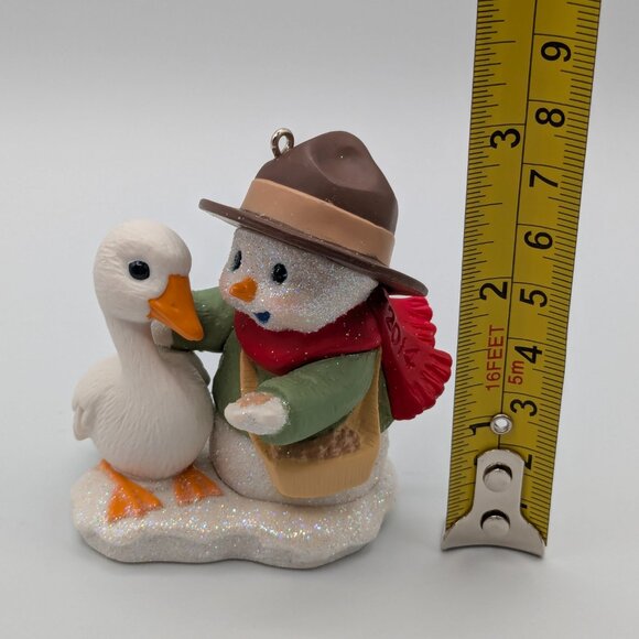 Hallmark Keepsake Snow Buddies 2014, 17th in the Snow Buddies Series - Picture 10 of 11